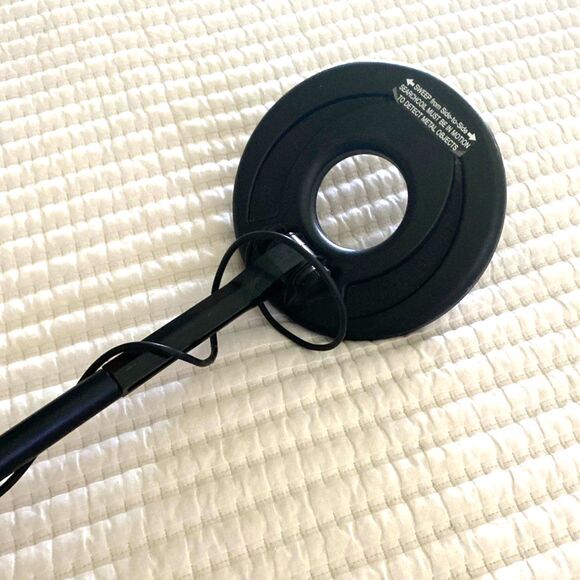 Pioneer EX Bountyhunter Metal Detector - Picture 4 of 5